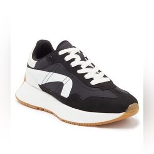 Steve Madden Julez Platform Sneaker • Black/White • 8.5